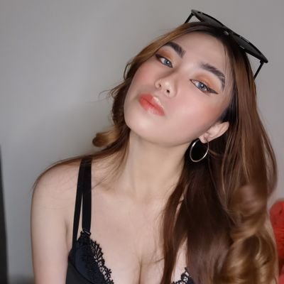 AboutYana's profile picture. CEO of LgbtintPh •

keep it lowkey