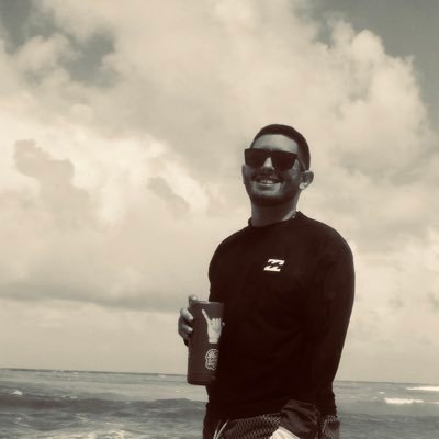Adorador de las birras vestidas de novia, vivo fluyendo y diseñando. 👉🏼 https://t.co/QpkXhgnJSR