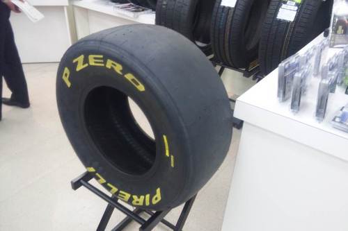 2440822's profile picture. ライトソルトルアーマン、オセロニア、野球好き（贔屓はベイスターズ）スプラトゥーン、酒呑み。無言フォローご容赦くださいませ