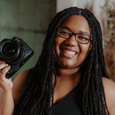 She/Her. Formulation Chemist (Cosmetic/HI&I). Wedding Photographer. #BlackInSTEM Views are my own. 💕💚