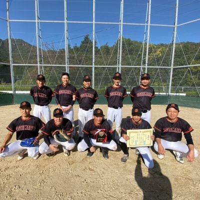 OL学園(オーエル)のアカウント
2021年度~広島県軟式野球連盟安佐支部所属(Cクラス)
某商業高校OBで結成したチームです。
対戦相手募集してます!!