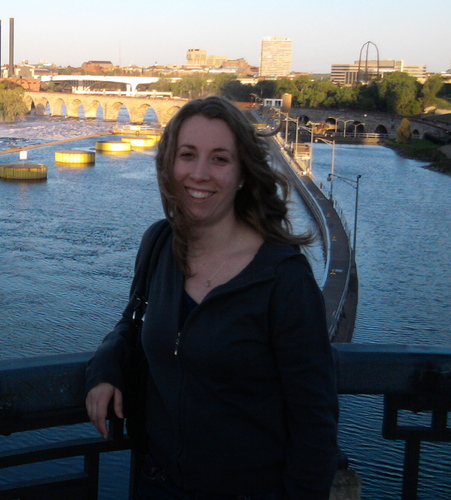 Canadian health sciences librarian working in US public health.
