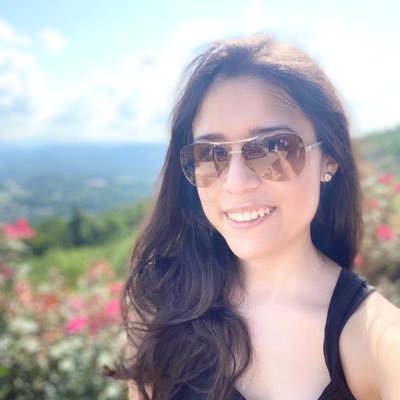 VCU SOM c/o 2021 | Emergency Medicine residency @ VCU Health, c/o 2024. God | Family | Medicine. 🇵🇪 🤓📚 🏝 ✈️ ⛰ 🥾 #latinaenmedicina #latinainEM