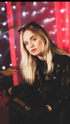 AlwaysCemremm's profile picture. tik tok olayları daha hızlı takip