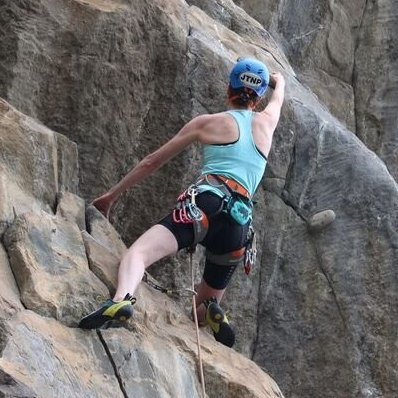 Neuroenthusiast with a sweet spot for pain @Eurac (former @wolfsoncard @ucl @UZH @LUMC_Leiden) 🧠 avid climber 🧗‍♀️ permaculturist 🌿 board gamer 🎲 acroyogi