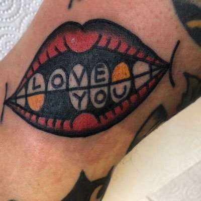 utschalot's profile picture. Hier blinkt es gerade rot!