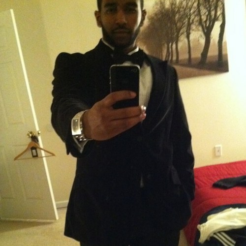 Efris_215's profile picture. 