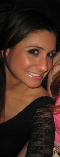 LeahSchero's profile picture. Fashion Merchandiser, Health Foodie, Wellness and Green obsessed, loving the SF life!!