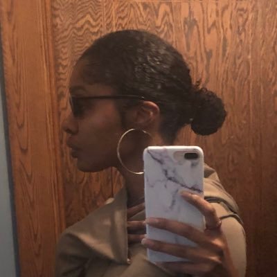 sashaalternate's profile picture. Writer • she/her