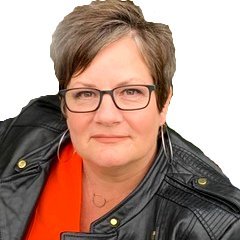 KarinMcKercher's profile picture. Redlines destroyer. Founder, Twenty2. Social-justice-thru-biz warrior. Dealmaker. Learner. Obsessive reader. Sports fan. She/her.