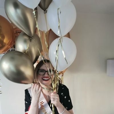 Writer/word nerd. Dog mum. Disney obsessive. Believer in magic.