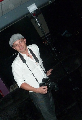 pictange's profile picture. Photographe professionnel paris - shooting et book photos mannequin, comediens, amateurs - photo mode - Photo portrait - photo lingerie - photo charme -