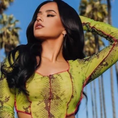 Here to provide you with the latest photos, news and more of Becky G // #PLTxBeckyG OUT NOW! https://t.co/ohHClT8qoY 💚🔥