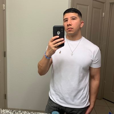 a_h_2three's profile picture. make it happen.