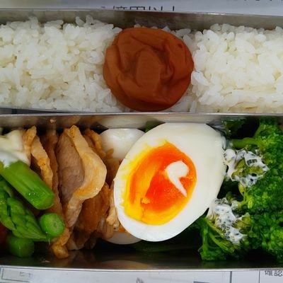PYlcUuSsmzqFCfE's profile picture. 毎日、愛妻弁当をアップします。僕のための記録です。いつかくるお弁当が必要なくなる日(退職？離婚？)に妻にこのアカウントを教えるつもりです。運用開始は2021.3、お弁当生活は2016.2。いつも感謝やで。