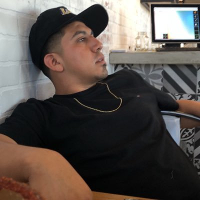 Pahdeee's profile picture. “Keep grinding”