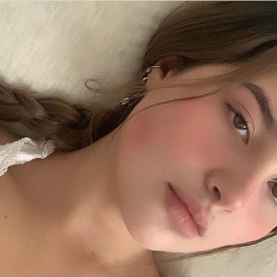 jaxvien143's profile picture. hello gwy and franz labyu.