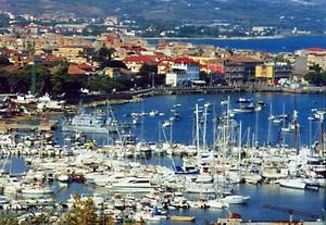 My Identity Photo here on Twitter honors my last name -which is Valentia- It's Vibo Valentia's marina in Calabria Italy - I'm buz harrietbuzvalentia@yahoo.com
