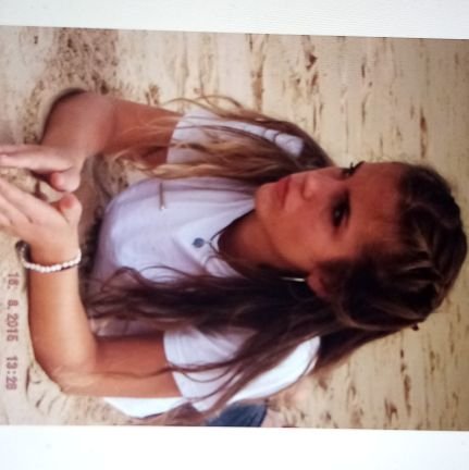 izzy_maude14's profile picture. Freelance writer