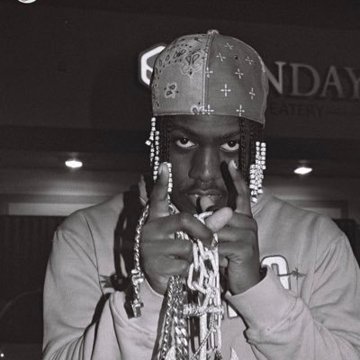 wtfrapclips's profile picture. PUP🖤