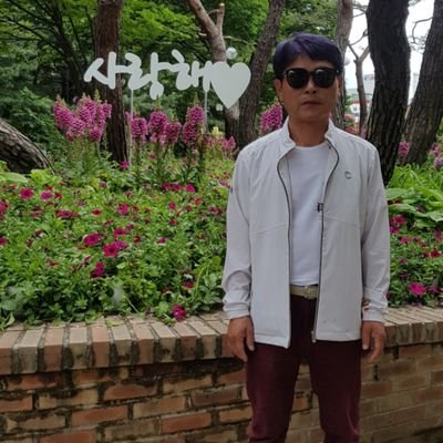 5uhnnTO3CvapGIf's profile picture. 훈훈한  인간미