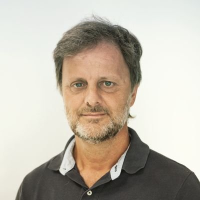 Periodista y conductor primera mañana de Aire de Santa Fe. Columnista y editor https://t.co/Uxin0COxCv.
Miembro de Fopea / https://t.co/cYm7Lqyukw