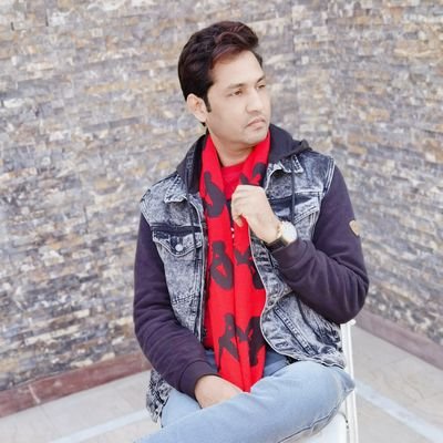 •Simplicity is my strength💪
•patriotic 🇵🇰
•Traveling is my passion ☺️
•Long Drive 🚗 
•YouTuber: https://t.co/SYR2k4zmZJ