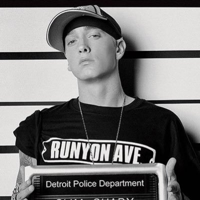 someone77210's profile picture. Palestinian. Bayern fan. Lift weights. God of War franchise enthusiast.