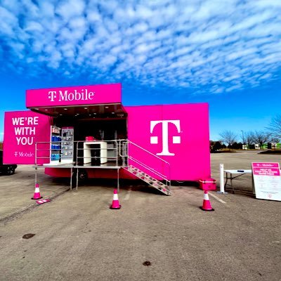 T-Mobile Truck Rural West MO