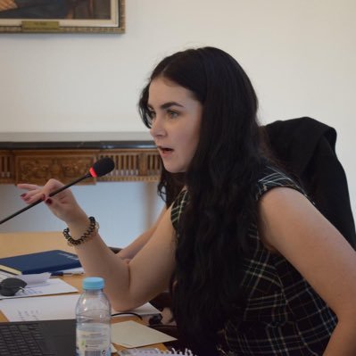 Is this on? | Politics, Philosophy and Law at King's College London | big believer in economic, political and social equality 🏳️‍🌈 | all-round Europe fan 🇪🇺