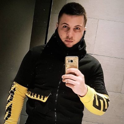 Cosmy32851930's profile picture. 