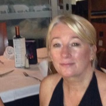 Lynn_Steinson's profile picture. 🐝 Manchester-based author of psychological thriller DELUDED about a pub quiz team. The sequel, GUILT, out now.