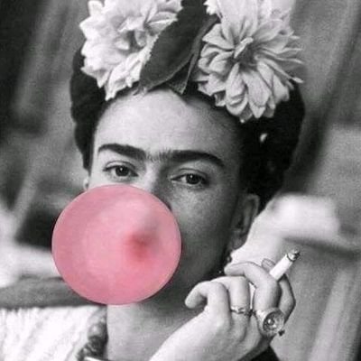 ho lasciato la gelosia e mi misi a pensare... che ognuno va dove vuole stare e perde ciò che vuole perdere . Frida kahlo