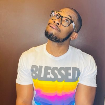 _AccordingToT_'s profile picture. Tavion Scott here. Make sure you visit my blog site where I answer questions about relationships and dating. And be sure to listen to Majoring in Me the Podcast