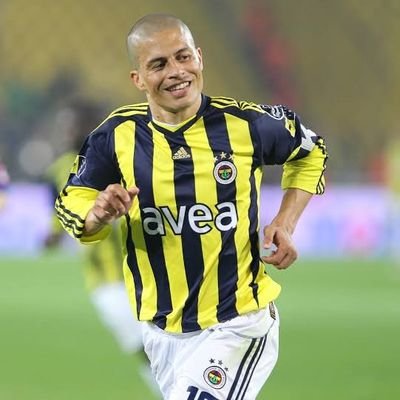 FENERBAHÇELİ 💛💙 , gelecek vaadeden  futbolcuları takip etmeyi seven bir futbolsever