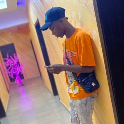 juniorolazzy11's profile picture. 