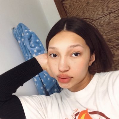 leslie_e_sigala's profile picture. seventeen