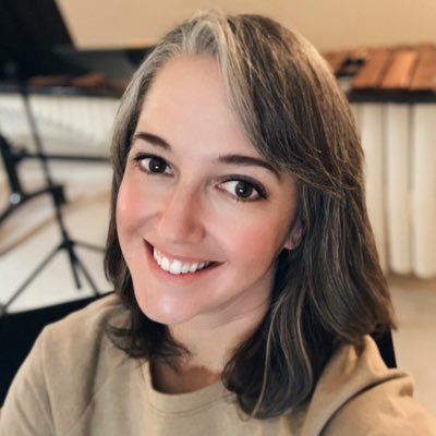 📻 : Classical Louisville (@WUOL - https://t.co/tXCBTKm7q3) Podcast Host: @SpeakClassical (@WPLN - https://t.co/psFZ4VeoOR) insta: @classicallycolleen