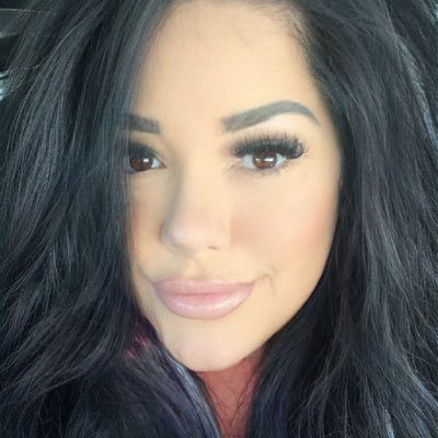 candiss1's profile picture. #LimeLife #mompreneuer #mom #winelover #DogLover