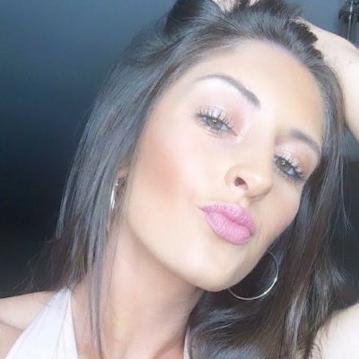 Clara34247778's profile picture. Be nice to people 😊💙