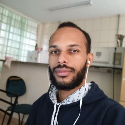 Igor_loredo03's profile picture. Tentando não perder a cabeça
BSI - USP