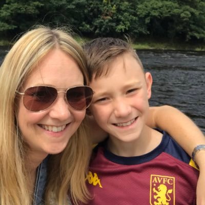 ladyc131210's profile picture. 