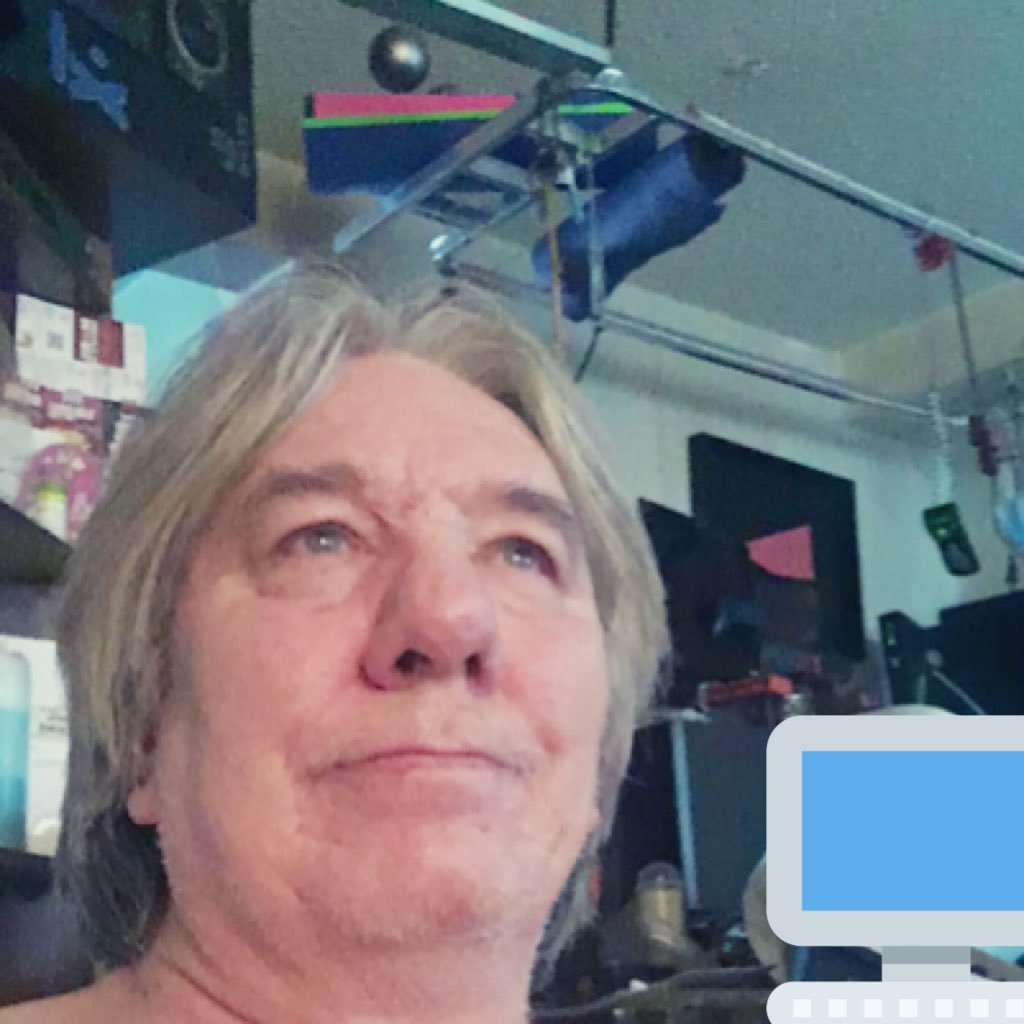 Canadian , Car guy Is convinced about U.F.O.'s Makes a living doing internet marketing, Albert is a collector, Inventor,and a Recycler