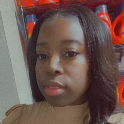 I_SqrtChocolate's profile picture. 