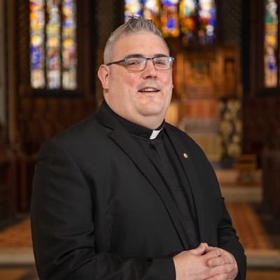 Catholic Priest, focused on rebuilding the Church, interest's football, leadership, presenter @CatholicKicks and much more.  All views are my own. #Stafford UK.