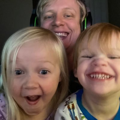 Morrow8907's profile picture. Tinkerer of computers