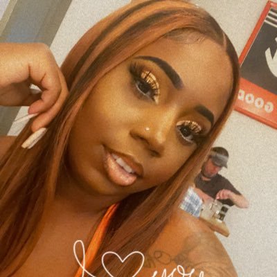 UjaiStarr's profile picture. loved by a great and awesome God. PVAMU ALUMNI 💜💛 Instagram: Browngoddess__