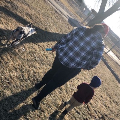 Shanib323's profile picture. KNICKS. GIANTS. YANKEES. HUSKERS. ✊🏾🇵🇷💃🏽