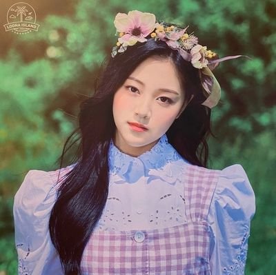 #⃟UNREAL '00 LOONA's Kim Hyunjin