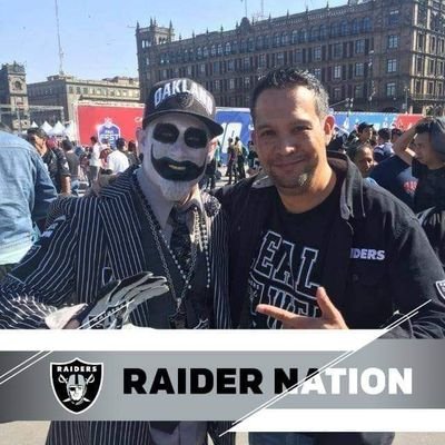 crchavezj's profile picture. Master